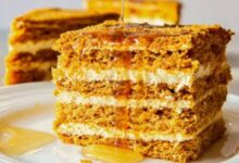طريقة عمل كيكة العسل بالكريمة